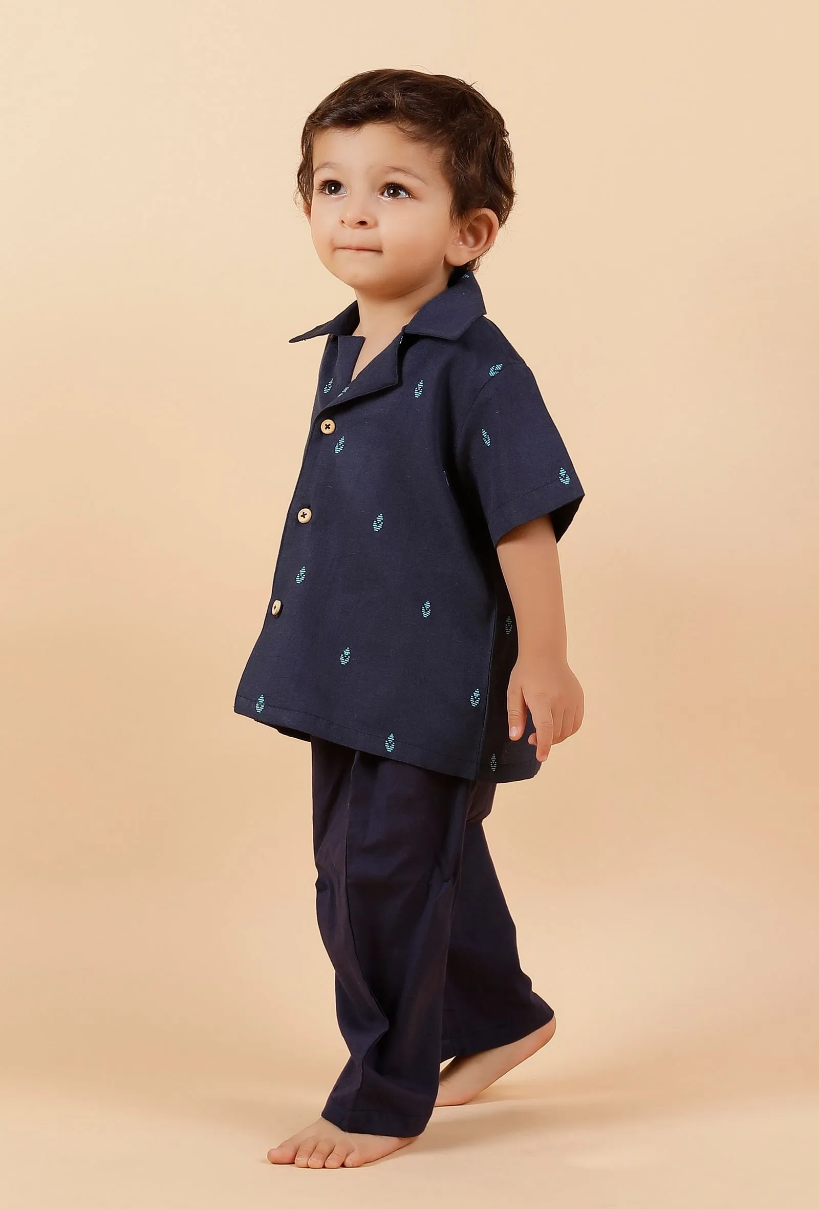 Set Of 2:Oxford Blue Cotton Shirt With Oxford Blue Woven Buti Pant