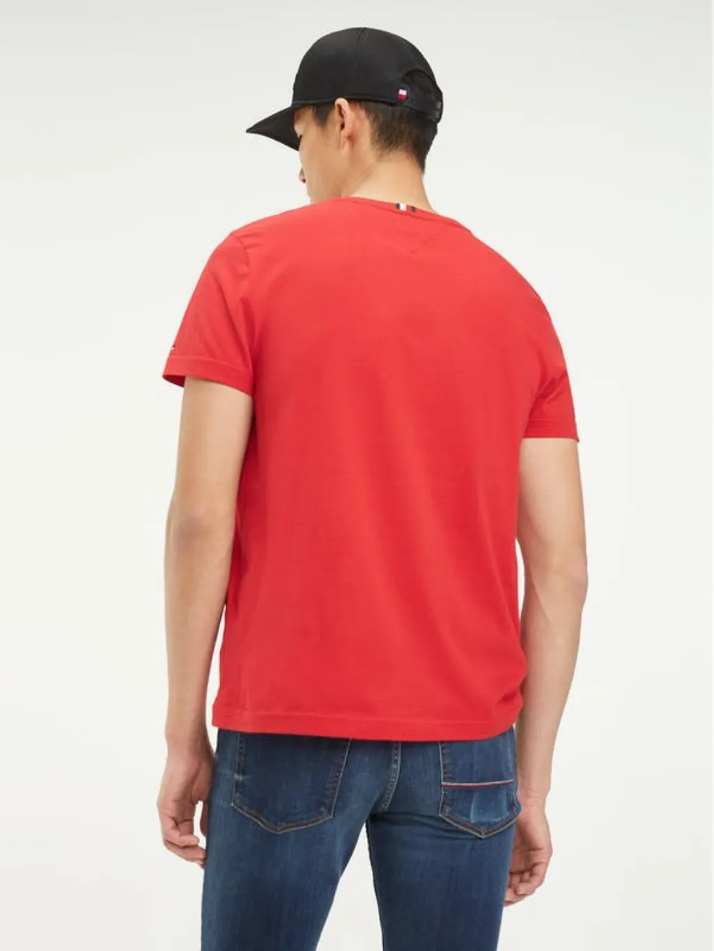 Signature Colour-Blocked Design T-Shirt