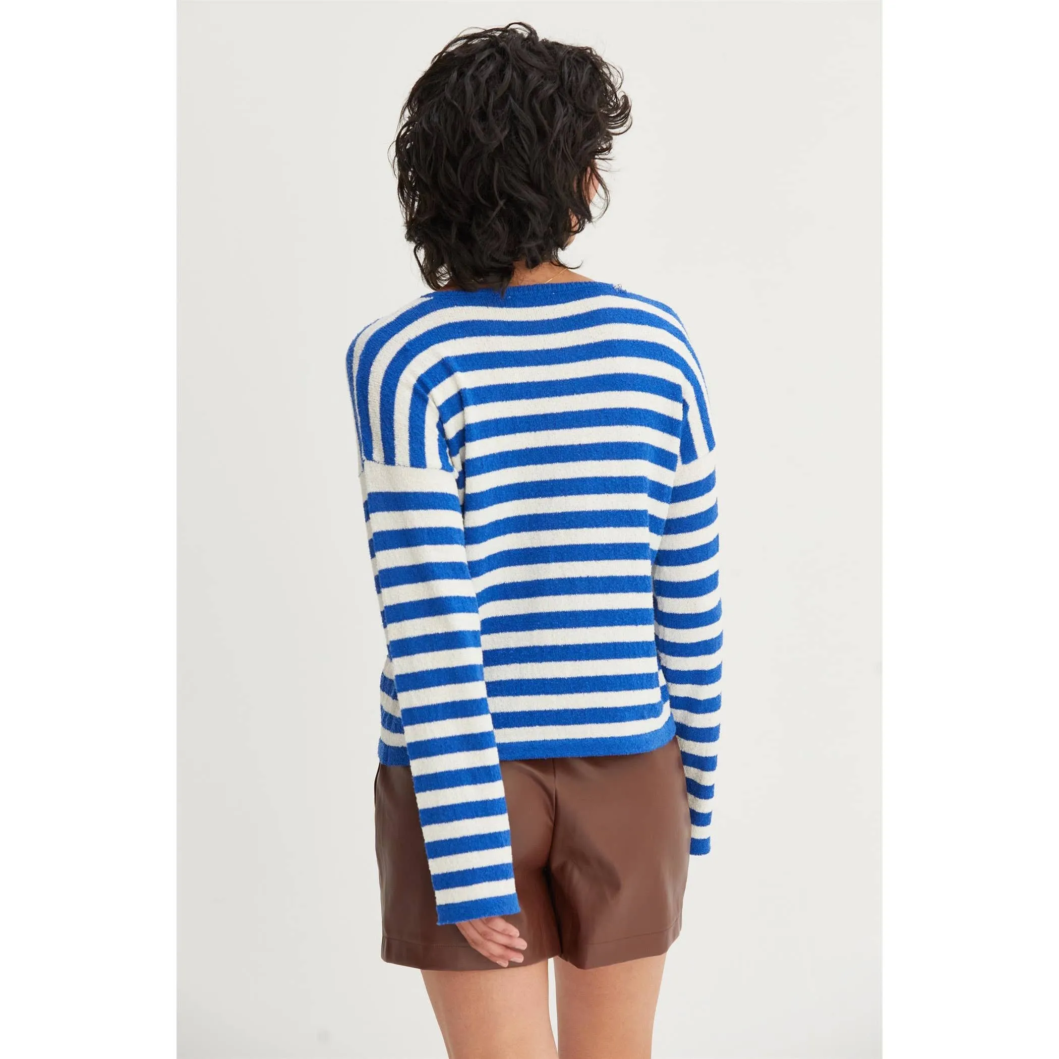 STRIPED CREWNECK SWEATER