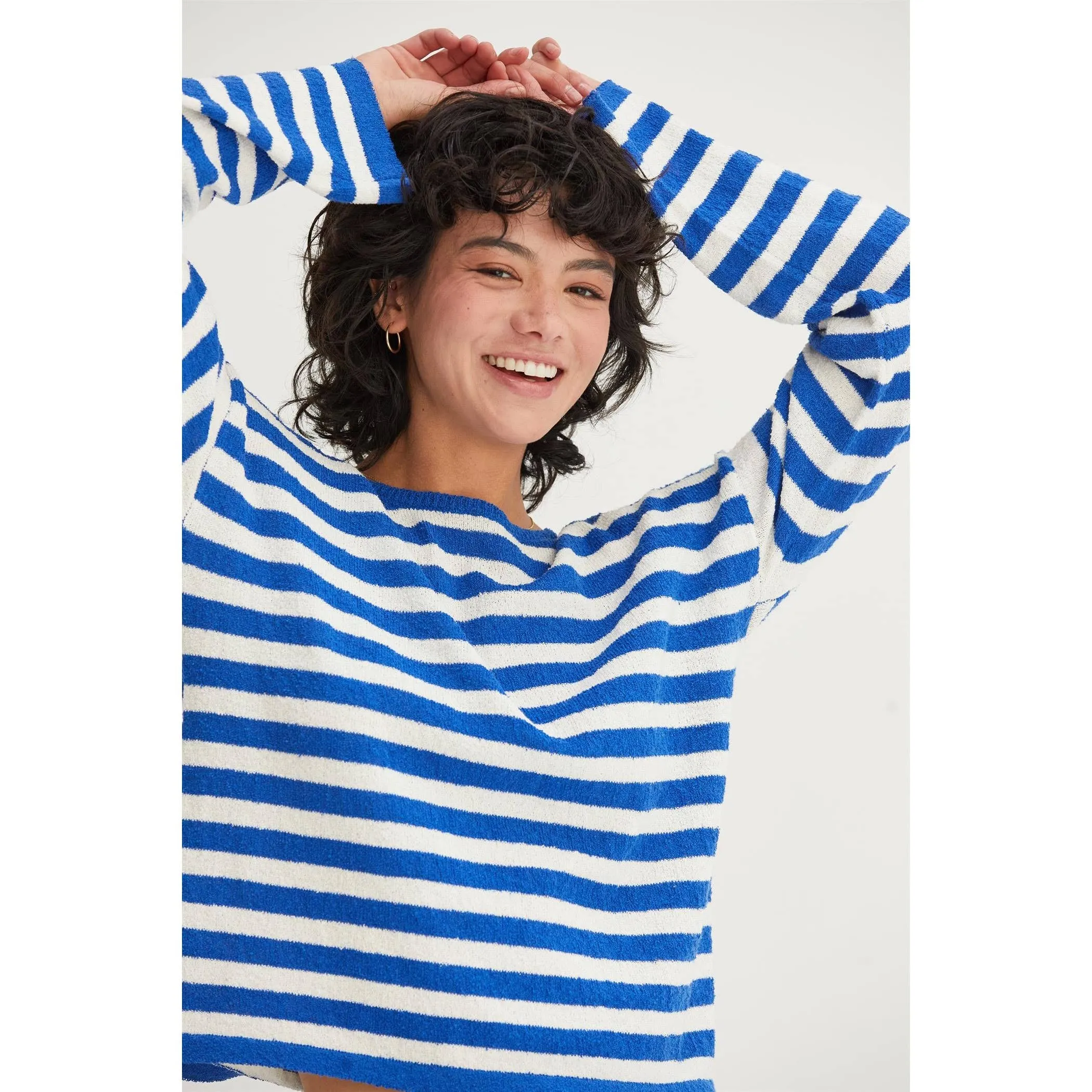 STRIPED CREWNECK SWEATER